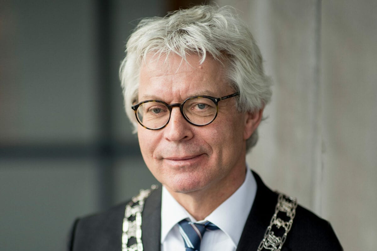 Buma volgt Crone op als burgemeester van Leeuwarden