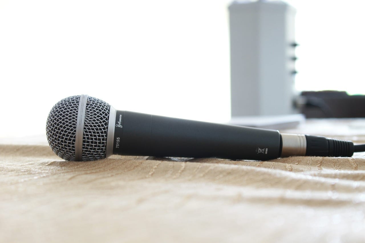 Vacature: parttime presentator/presentatrice