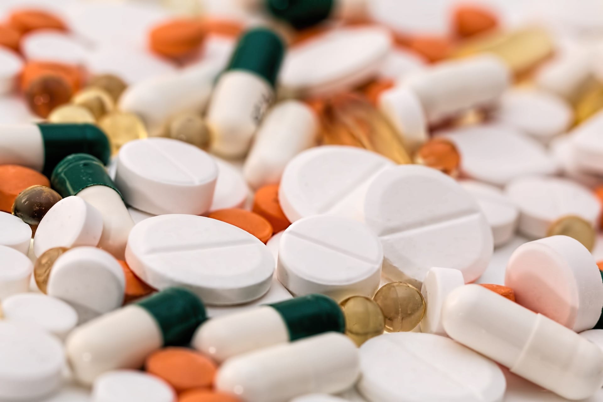 Nee, van ibuprofen krijg je niet sneller Corona