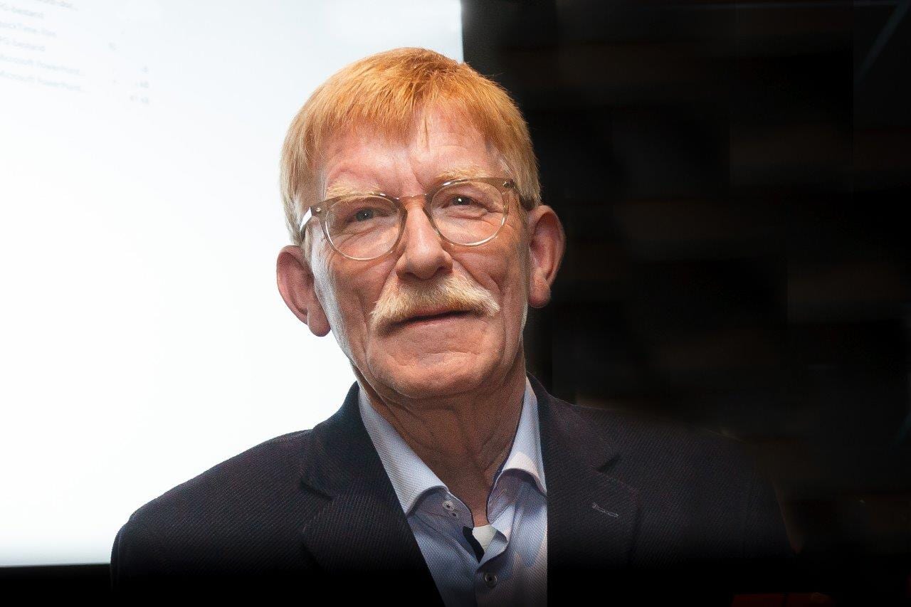 Leeuwarder PvdA'er Andries Ekhart plotseling overleden