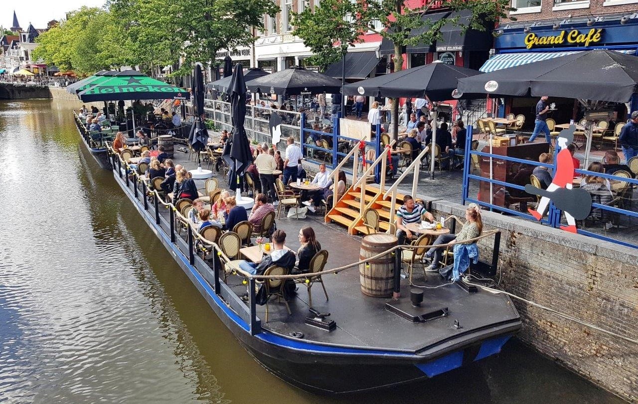 Ook in 2023 mogen terrassen uitgebreid blijven (maar er is wel ruimte voor verbetering, zegt de gemeente)