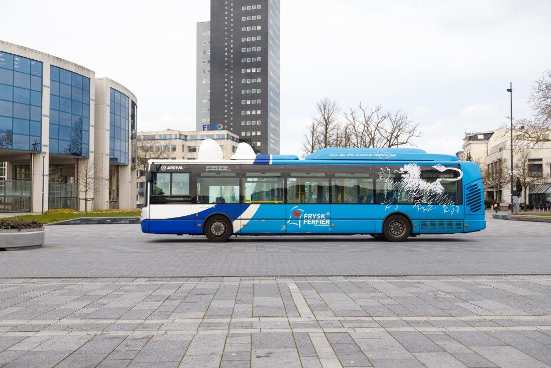 Donderdag en vrijdag met de bus? Goed opletten, want: Fries busvervoer ligt grotendeels plat