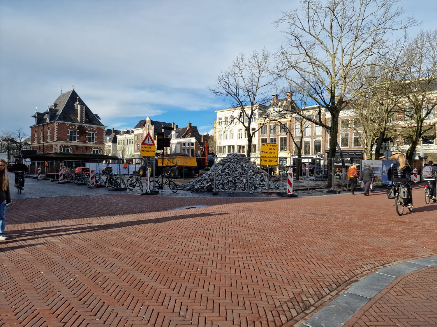 Gemeente start met herinrichting Waagplein: nieuwe terrassen en veel groener