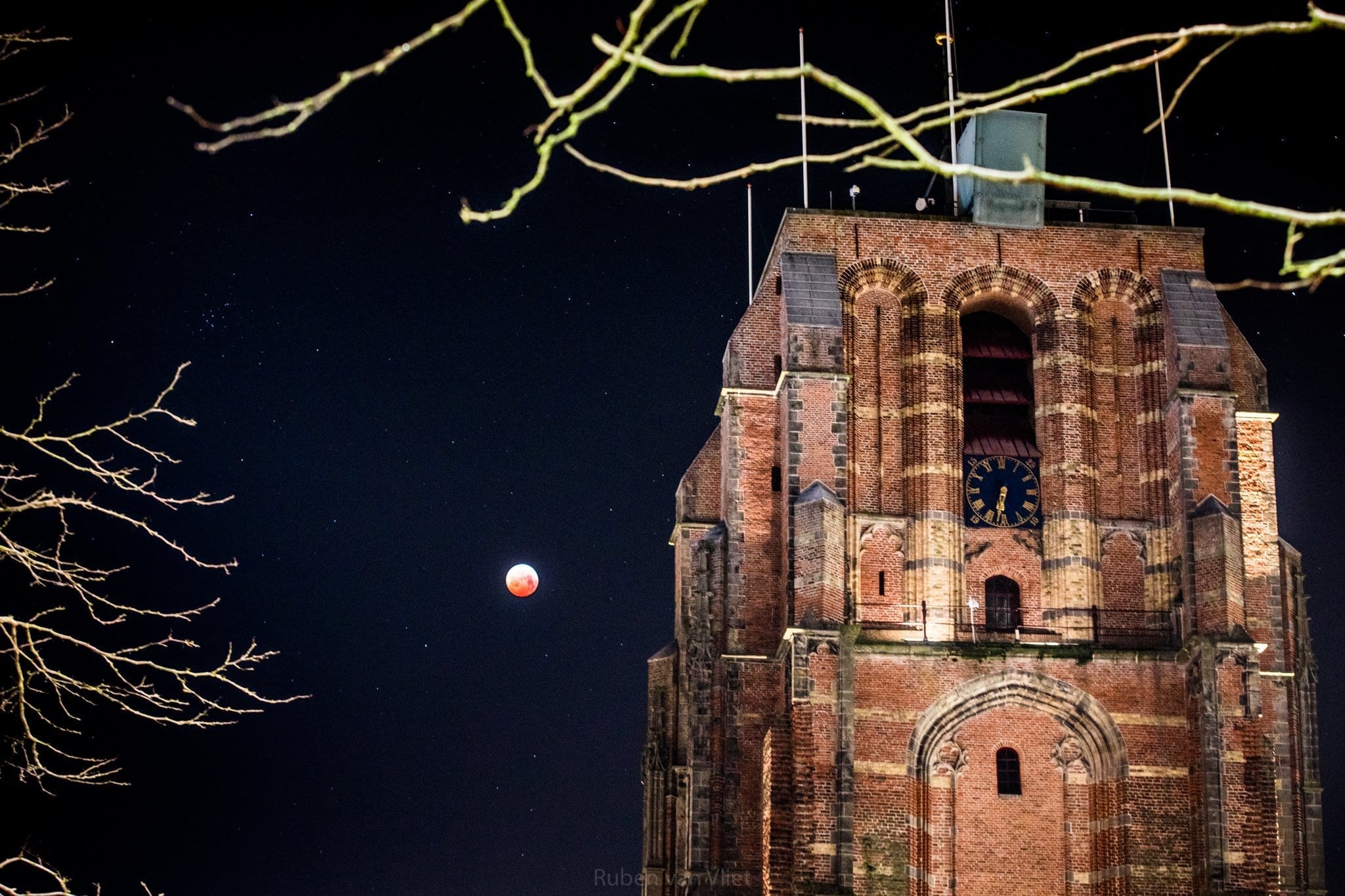 Bloedmaan in Leeuwarden achter Oldehove